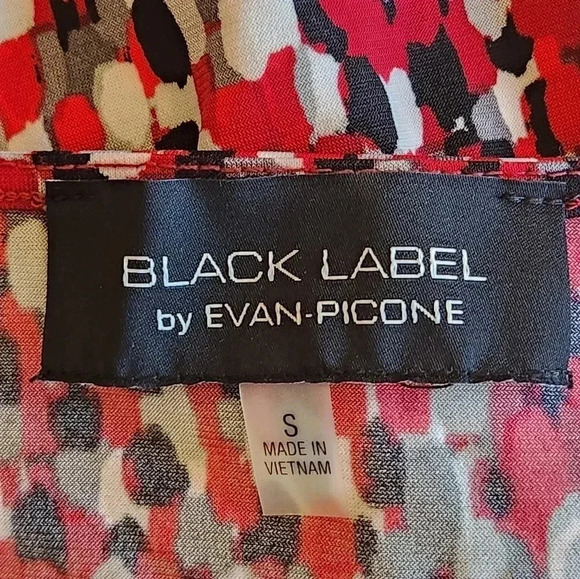 Evan Picone Black Label red, black and white wrap blouse Size Small - Picture 4 of 5